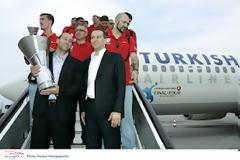 Φωτογραφίες από την άφιξη του Ολυμπιακού