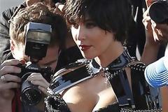 ΔΕΙΤΕ: Με αγορίστικο λουκ η Kim Kardashian!