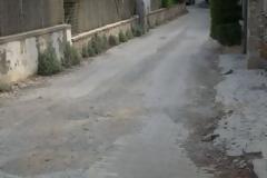 Κακοτεχνίες στην οδό Ηρακλή Ρήγα στη Δροσιά εξαιτίας του έργου αποχέτευσης