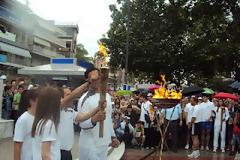 Παλλαϊκή υποδοχή της ολυμπιακής φλόγας στην Κατερίνη