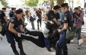 Συλλήψεις των παιδιών του March to Athens - Φωτογραφία 2