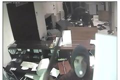 Ιδού οι κουκουλοφόροι βάνδαλοι που έκαψαν την Αθήνα