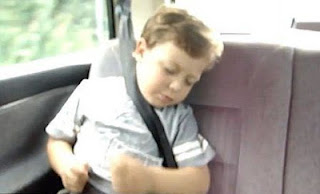 Παιδί ξυπνάει μόνο αν του βάλουν μουσική των Nirvana! Δείτε το ξεκαρδιστικό βίντεο! - Φωτογραφία 1