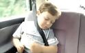Παιδί ξυπνάει μόνο αν του βάλουν μουσική των Nirvana! Δείτε το ξεκαρδιστικό βίντεο!