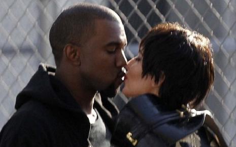 Kardashian και West είναι ερωτευμένοι και δεν το κρύβουν - Φωτογραφία 1