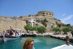 Εικαστική παρέμβαση στη Σπιναλόγκα