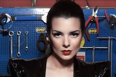 Η Νικολέττα Ράλλη εξάπτει τη φαντασία των αντρών