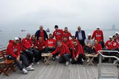 Η ΚΡΟΥΑΖΙΕΡΑ ΤΟΥ ΘΡΥΛΟΥ ΣΤΟ ΒΟΣΠΟΡΟ! (PHOTOS)