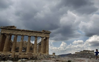Guardian: «Ενα τρισ. δολάρια το κόστος εξόδου της Ελλάδας» - Φωτογραφία 1