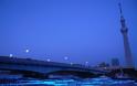 ΔΕΙΤΕ: Έριξαν 100.000 φώτα LED σε ποταμό! - Φωτογραφία 2
