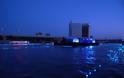 ΔΕΙΤΕ: Έριξαν 100.000 φώτα LED σε ποταμό! - Φωτογραφία 4