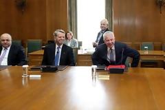 ''ΝΑ ΓΙΝΕΤΕ ΠΑΡΑΔΕΙΓΜΑ ΠΡΟΣΦΟΡΑΣ ΚΑΙ ΗΘΟΥΣ''