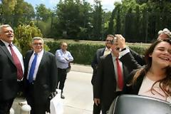 Η οικογένεια Μιχαλολιάκου στη Βουλή (φωτορεπορτάζ)