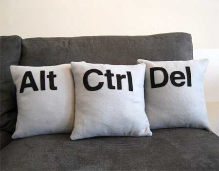 ΔΕΙΤΕ: Τα πιο ασυνήθιστα μαξιλάρια για το κρεβάτι σας - Φωτογραφία 17