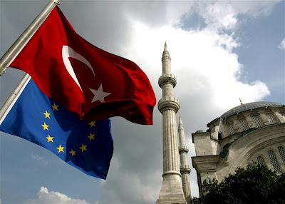 Την ψώνισαν οι Τούρκοι, κοιτούν αφ’ υψηλού την ΕΕ! - Φωτογραφία 1