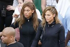 Διάσημοι ηθοποιοί με τους κασκαντέρ σωσίες τους