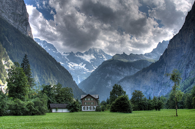 Φανταστικό χωριό στις Άλπεις - Φωτογραφία 13