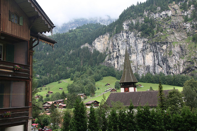 Φανταστικό χωριό στις Άλπεις - Φωτογραφία 15
