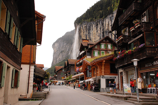 Φανταστικό χωριό στις Άλπεις - Φωτογραφία 21