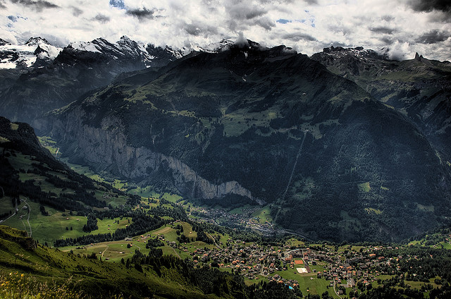 Φανταστικό χωριό στις Άλπεις - Φωτογραφία 4