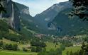 Φανταστικό χωριό στις Άλπεις - Φωτογραφία 1