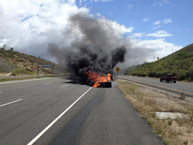 VIDEO: Πήρε τη Λαμποργκίνι για test drive και της έβαλε φωτιά - Φωτογραφία 2