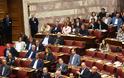 Αποχώρησε από τη Βουλή, η γνωστή Ρεπούση, όταν ο B. Πολύδωρας κάλεσε τους βουλευτές σε ενός λεπτού σιγή στη μνήμη της γενοκτονίας του Ποντιακού Ελληνισμού!!! - Φωτογραφία 2