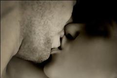 Φιλί: Ki άλλοι λόγοι να μας αρέσει!