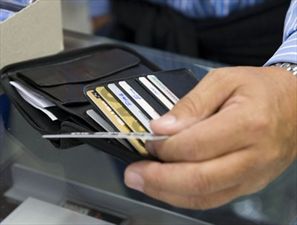 Συλλήψεις για απάτη με πιστωτικές κάρτες - Φωτογραφία 1