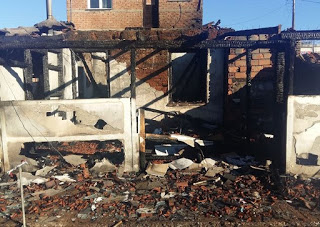 Φωτογραφίες και νεότερα από την τραγωδία από φωτιά σε σπίτι στην Αβόρανη - Φωτογραφία 1