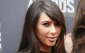 Η ατημέλητη εμφάνιση της Kim Kardashian: Βγήκε έξω χωρίς μακιγιάζ, αχτένιστη και φορώντας ένα καπέλο... [photos]