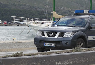 Δε δίνει και το καλύτερο παράδειγμα η Frontex! [photos] - Φωτογραφία 1