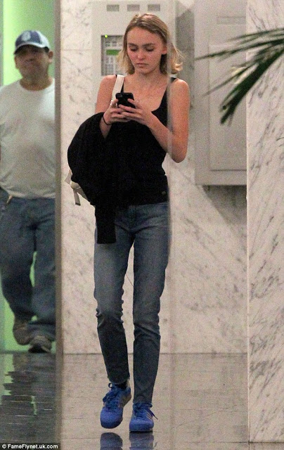 Aυτή είναι η 16χρονη κόρη του Johny Depp... [photos] - Φωτογραφία 2