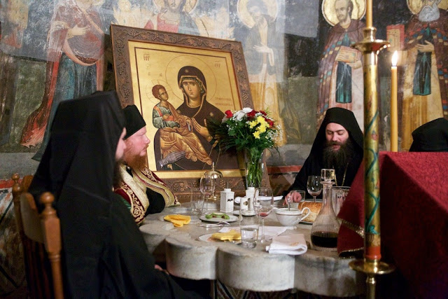 7895 - Φωτογραφίες από την πανήγυρη του αγίου Σάββα στην Ιερά Μονή Χιλιανδαρίου - Φωτογραφία 14