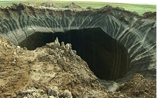 ΤΡΟΜΕΡΟ: Ανοίγει η γη και δημιουργούνται τεράστιες τρύπες... [video] - Φωτογραφία 1
