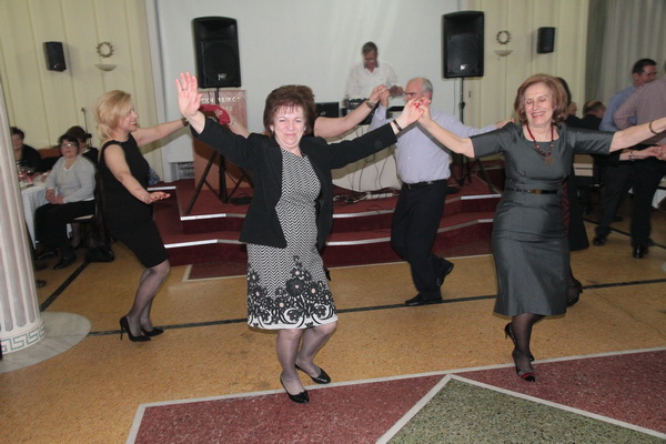 ΕΑΑΣ ΤΡΙΚΑΛΩΝ: ΚΟΠΗ ΠΙΤΑΣ - ΒΡΑΒΕΥΣΗ ΑΡΙΣΤΟΥΧΩΝ ΜΑΘΗΤΩΝ - ΧΟΡΟΕΣΠΕΡΙΔΑΣ - Φωτογραφία 100