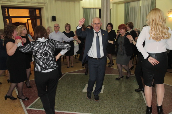 ΕΑΑΣ ΤΡΙΚΑΛΩΝ: ΚΟΠΗ ΠΙΤΑΣ - ΒΡΑΒΕΥΣΗ ΑΡΙΣΤΟΥΧΩΝ ΜΑΘΗΤΩΝ - ΧΟΡΟΕΣΠΕΡΙΔΑΣ - Φωτογραφία 102