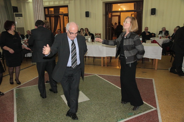 ΕΑΑΣ ΤΡΙΚΑΛΩΝ: ΚΟΠΗ ΠΙΤΑΣ - ΒΡΑΒΕΥΣΗ ΑΡΙΣΤΟΥΧΩΝ ΜΑΘΗΤΩΝ - ΧΟΡΟΕΣΠΕΡΙΔΑΣ - Φωτογραφία 106