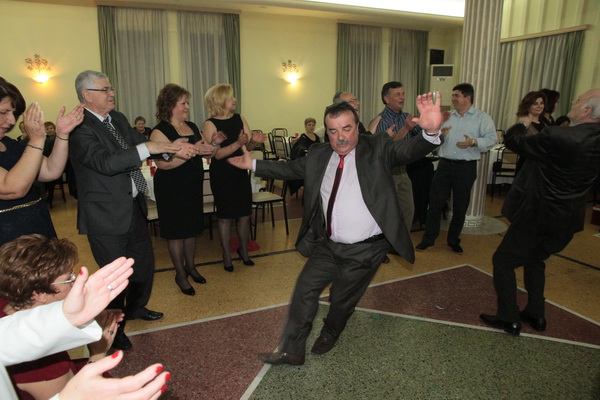 ΕΑΑΣ ΤΡΙΚΑΛΩΝ: ΚΟΠΗ ΠΙΤΑΣ - ΒΡΑΒΕΥΣΗ ΑΡΙΣΤΟΥΧΩΝ ΜΑΘΗΤΩΝ - ΧΟΡΟΕΣΠΕΡΙΔΑΣ - Φωτογραφία 113