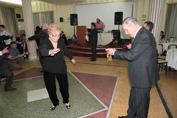 ΕΑΑΣ ΤΡΙΚΑΛΩΝ: ΚΟΠΗ ΠΙΤΑΣ - ΒΡΑΒΕΥΣΗ ΑΡΙΣΤΟΥΧΩΝ ΜΑΘΗΤΩΝ - ΧΟΡΟΕΣΠΕΡΙΔΑΣ - Φωτογραφία 115