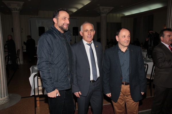 ΕΑΑΣ ΤΡΙΚΑΛΩΝ: ΚΟΠΗ ΠΙΤΑΣ - ΒΡΑΒΕΥΣΗ ΑΡΙΣΤΟΥΧΩΝ ΜΑΘΗΤΩΝ - ΧΟΡΟΕΣΠΕΡΙΔΑΣ - Φωτογραφία 29