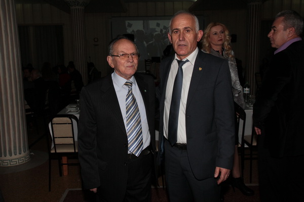 ΕΑΑΣ ΤΡΙΚΑΛΩΝ: ΚΟΠΗ ΠΙΤΑΣ - ΒΡΑΒΕΥΣΗ ΑΡΙΣΤΟΥΧΩΝ ΜΑΘΗΤΩΝ - ΧΟΡΟΕΣΠΕΡΙΔΑΣ - Φωτογραφία 39