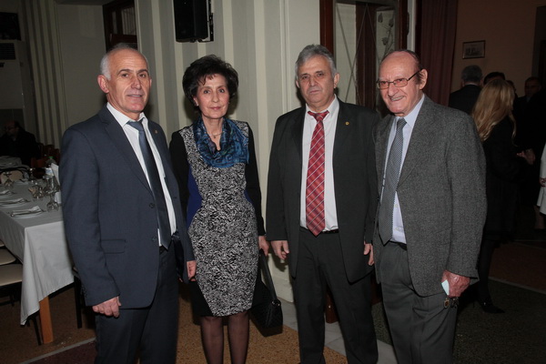 ΕΑΑΣ ΤΡΙΚΑΛΩΝ: ΚΟΠΗ ΠΙΤΑΣ - ΒΡΑΒΕΥΣΗ ΑΡΙΣΤΟΥΧΩΝ ΜΑΘΗΤΩΝ - ΧΟΡΟΕΣΠΕΡΙΔΑΣ - Φωτογραφία 7