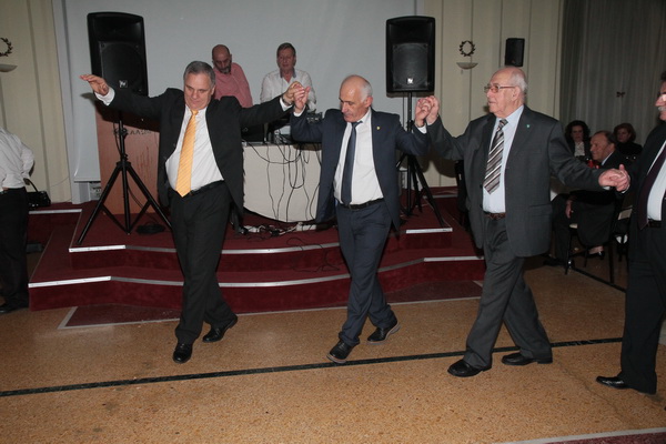 ΕΑΑΣ ΤΡΙΚΑΛΩΝ: ΚΟΠΗ ΠΙΤΑΣ - ΒΡΑΒΕΥΣΗ ΑΡΙΣΤΟΥΧΩΝ ΜΑΘΗΤΩΝ - ΧΟΡΟΕΣΠΕΡΙΔΑΣ - Φωτογραφία 82