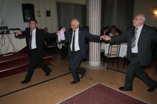 ΕΑΑΣ ΤΡΙΚΑΛΩΝ: ΚΟΠΗ ΠΙΤΑΣ - ΒΡΑΒΕΥΣΗ ΑΡΙΣΤΟΥΧΩΝ ΜΑΘΗΤΩΝ - ΧΟΡΟΕΣΠΕΡΙΔΑΣ - Φωτογραφία 84