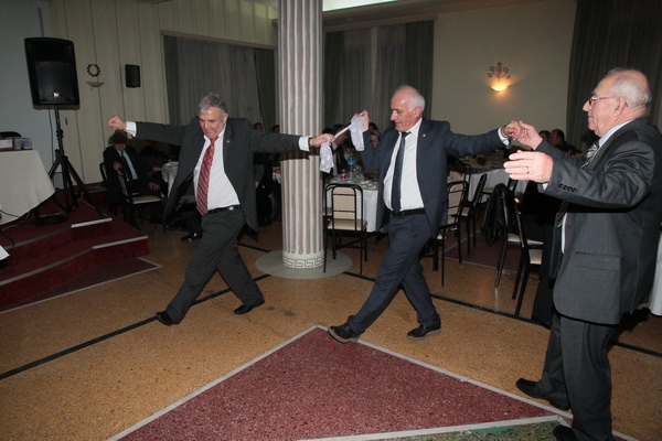 ΕΑΑΣ ΤΡΙΚΑΛΩΝ: ΚΟΠΗ ΠΙΤΑΣ - ΒΡΑΒΕΥΣΗ ΑΡΙΣΤΟΥΧΩΝ ΜΑΘΗΤΩΝ - ΧΟΡΟΕΣΠΕΡΙΔΑΣ - Φωτογραφία 87