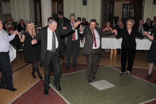 ΕΑΑΣ ΤΡΙΚΑΛΩΝ: ΚΟΠΗ ΠΙΤΑΣ - ΒΡΑΒΕΥΣΗ ΑΡΙΣΤΟΥΧΩΝ ΜΑΘΗΤΩΝ - ΧΟΡΟΕΣΠΕΡΙΔΑΣ - Φωτογραφία 92