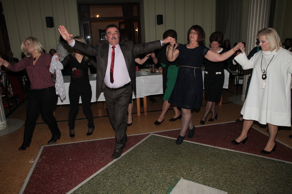 ΕΑΑΣ ΤΡΙΚΑΛΩΝ: ΚΟΠΗ ΠΙΤΑΣ - ΒΡΑΒΕΥΣΗ ΑΡΙΣΤΟΥΧΩΝ ΜΑΘΗΤΩΝ - ΧΟΡΟΕΣΠΕΡΙΔΑΣ - Φωτογραφία 96