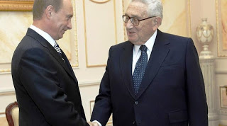 Ρωσία: Με τον Χένρι Κίσινγκερ συναντήθηκε ο Πούτιν - Φωτογραφία 1