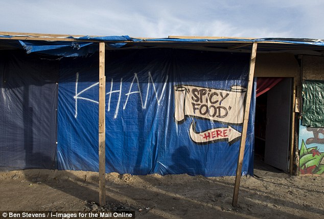 Mohammed Safi: Ο Αφγανός πρόσφυγας που έγινε σεφ με εστιατόριο στον καταυλισμό του Καλαί - Φωτογραφία 4